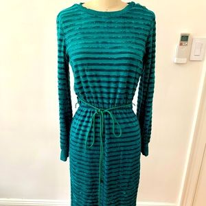 Vintage 70s Long Sleeves Emerald Green Poly Velour Dress with Tie Size Small.